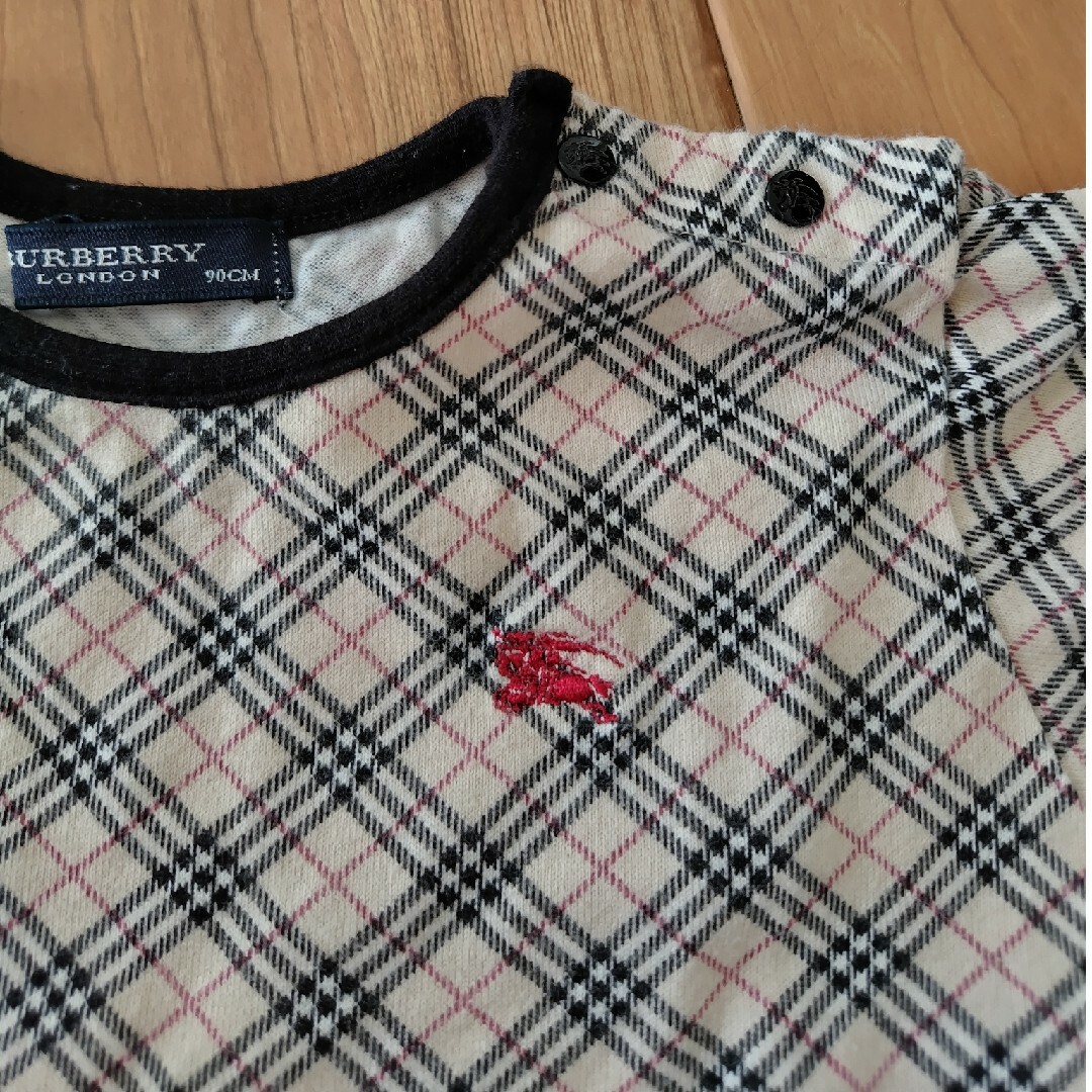 BURBERRY(バーバリー)のBURBERRY　カボチャパンツ　パンツ　ケロット　スカート　Tシャツ　トップス キッズ/ベビー/マタニティのキッズ服女の子用(90cm~)(パンツ/スパッツ)の商品写真