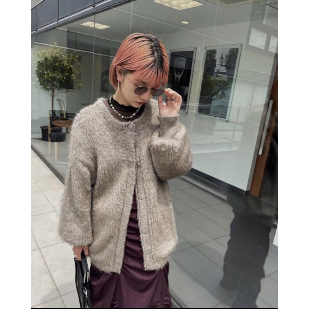 Ameri VINTAGE(アメリヴィンテージ)のAMERI 2WAY MOHAIR SHAGGY KNIT レディースのトップス(カーディガン)の商品写真