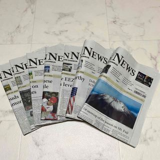 英字新聞　古新聞（読売）(印刷物)