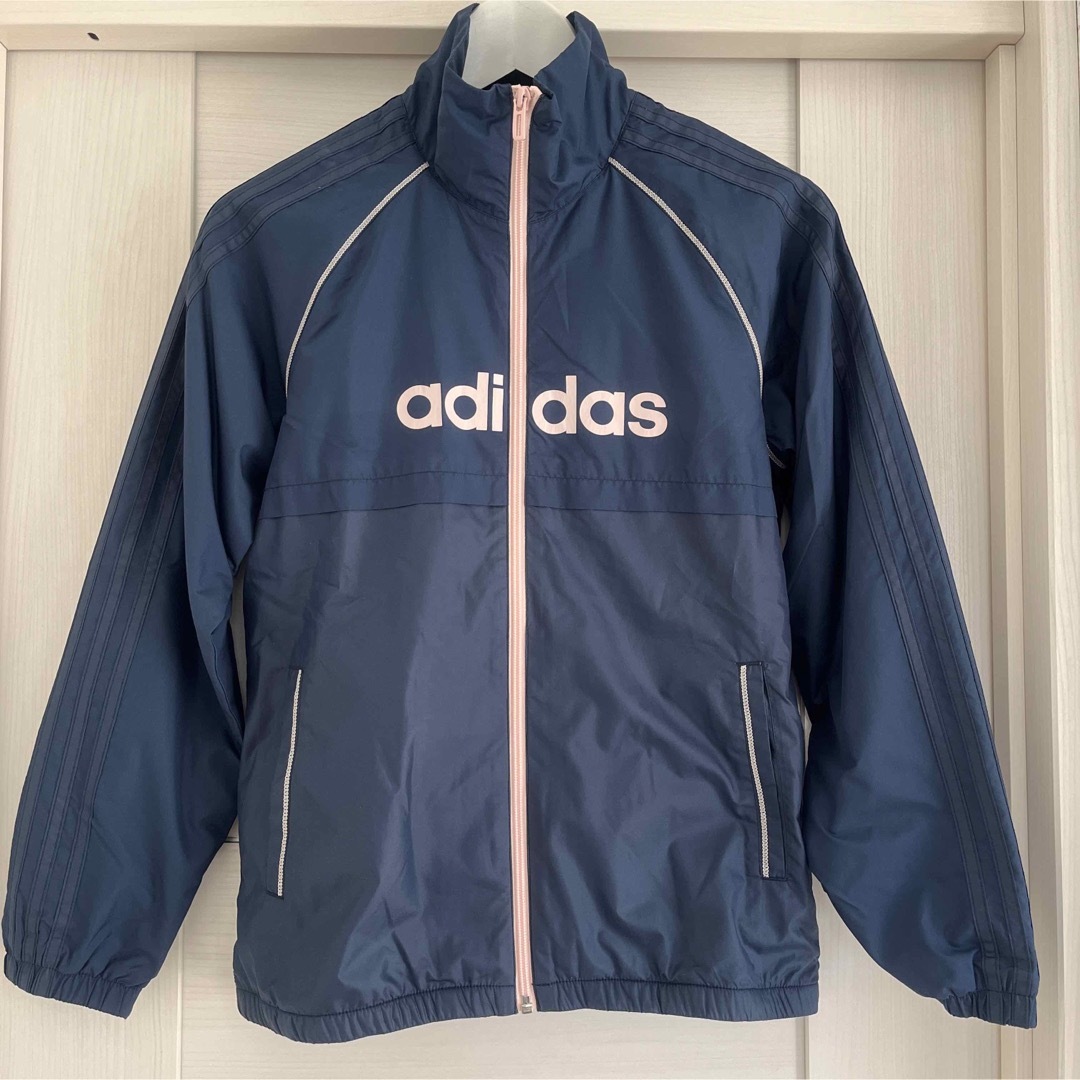 adidas(アディダス)のadidas  ウインドブレーカー裏起毛 キッズ/ベビー/マタニティのキッズ服女の子用(90cm~)(ジャケット/上着)の商品写真