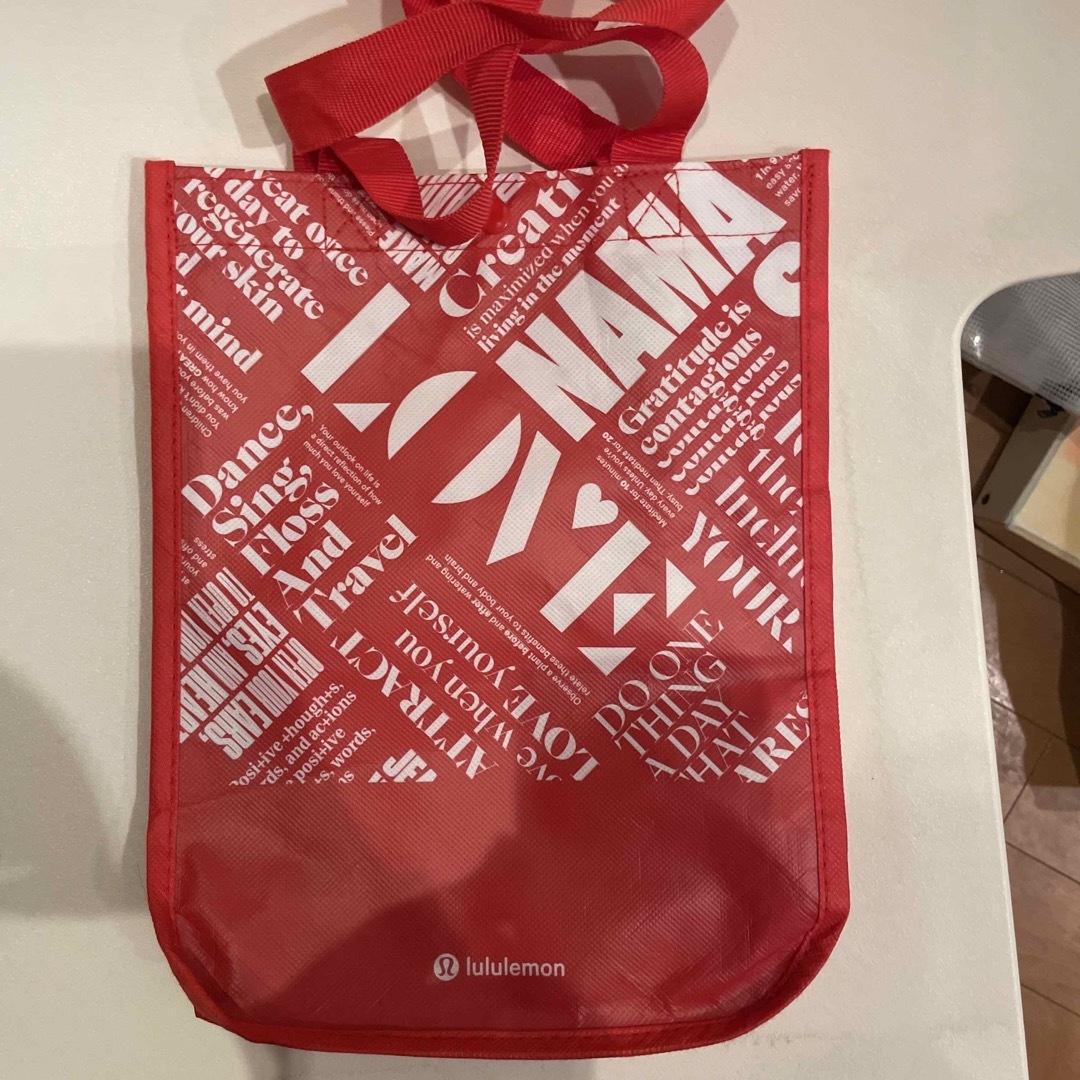 lululemon(ルルレモン)の★🇰🇷韓国限定🇰🇷★ 未使用ルルレモンショッパー レディースのバッグ(ショップ袋)の商品写真