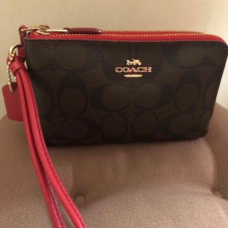 コーチ(COACH)の[美品]コーチ シグネチャー PVC ダブルジップリストレット財布(ポーチ)