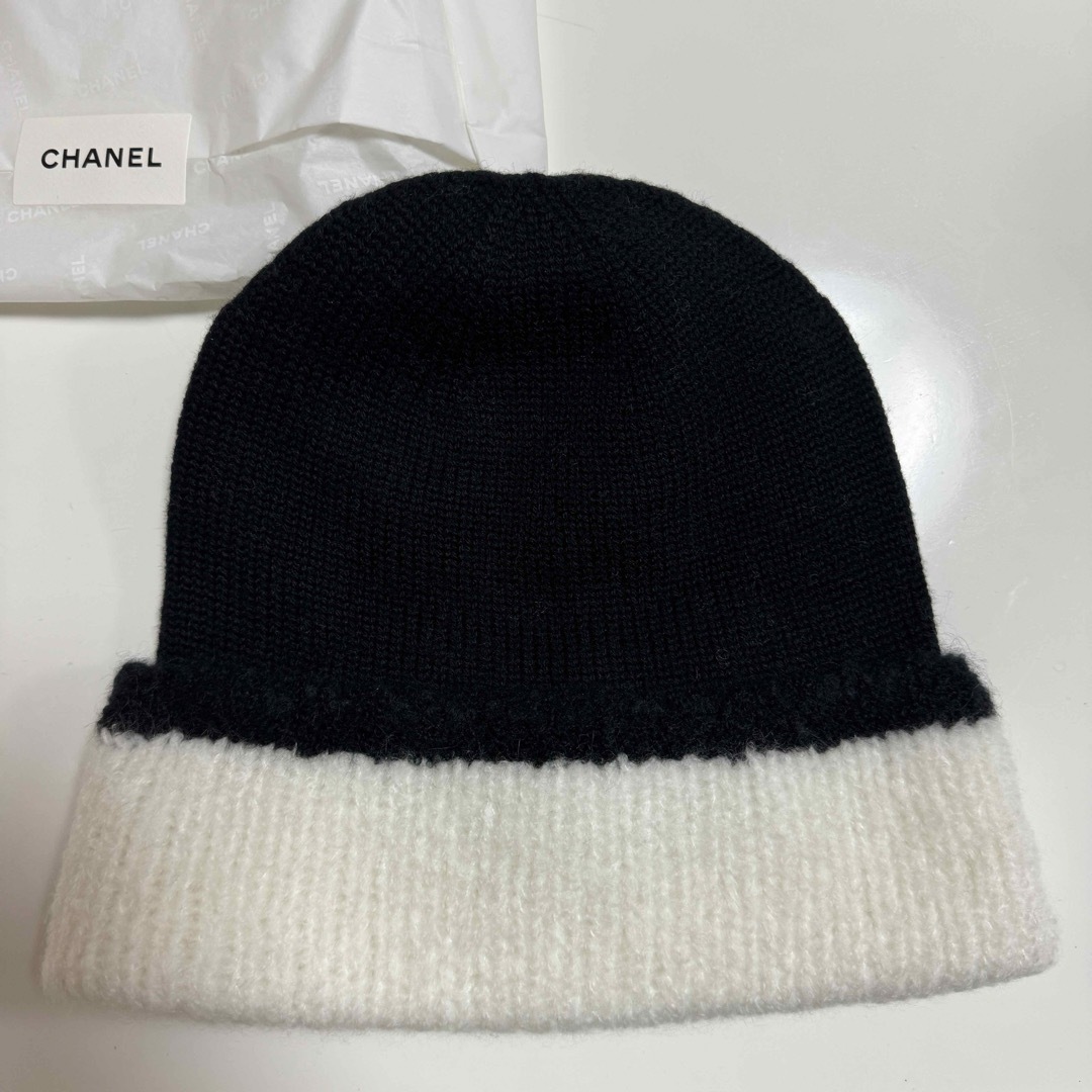 CHANEL(シャネル)のレア　CHANEL ニット帽 レディースの帽子(ニット帽/ビーニー)の商品写真