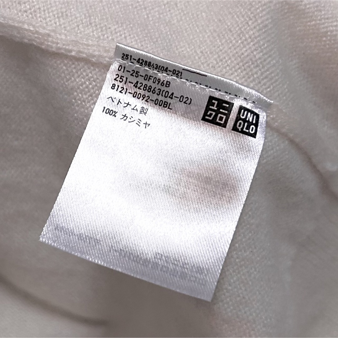 UNIQLO(ユニクロ)のユニクロ　カシミヤニット　白クルーネック レディースのトップス(ニット/セーター)の商品写真