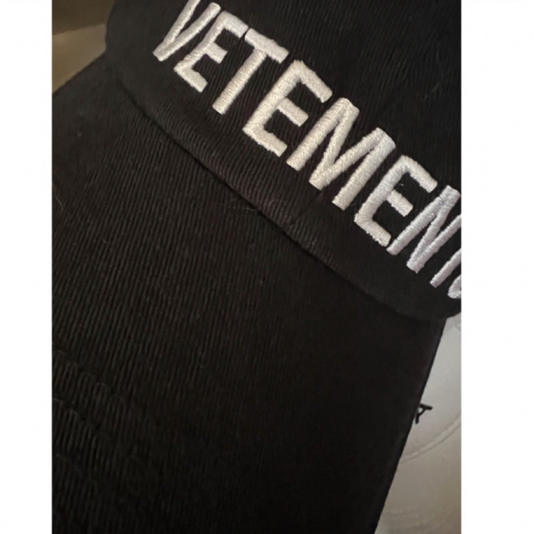 VETEMENTS(ヴェトモン)のヴェトモンキャップ メンズの帽子(キャップ)の商品写真