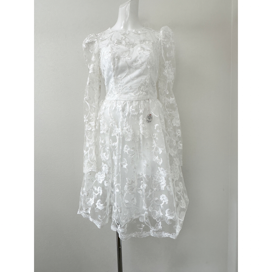 新品未使用⭐︎Chi Chi London 長袖刺繍Aラインドレス ホワイト L