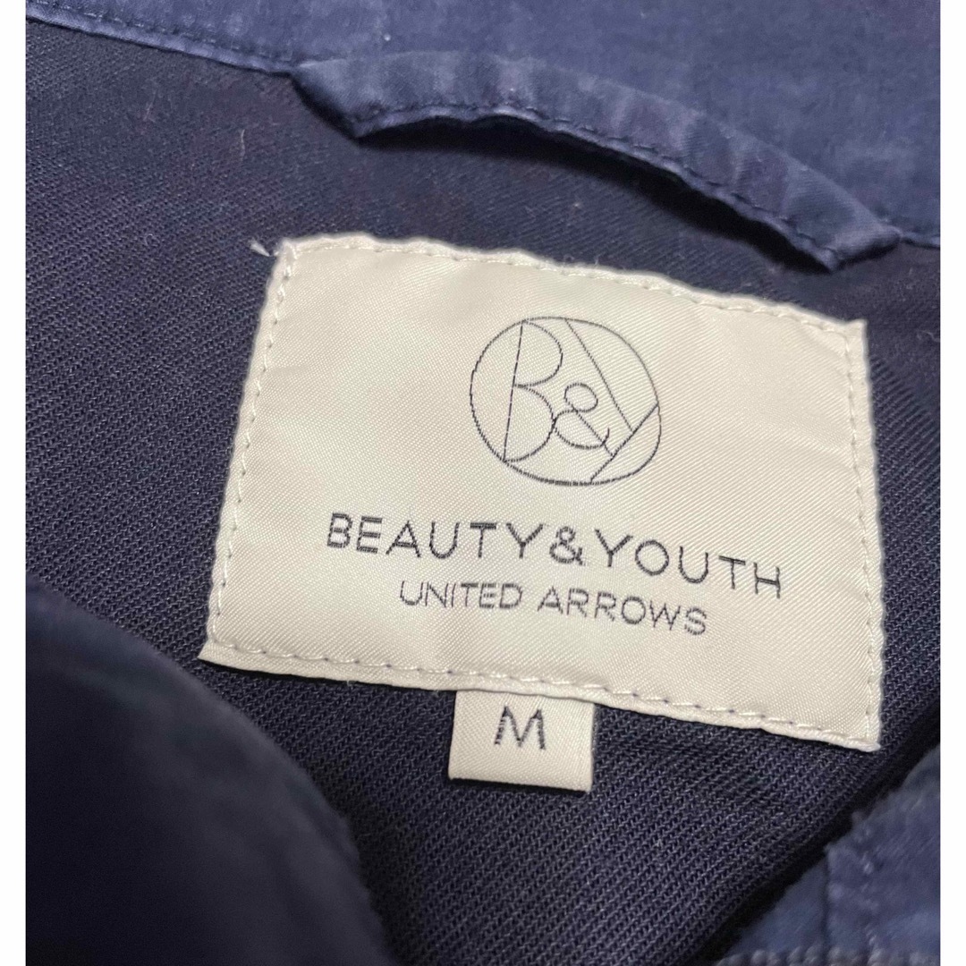 BEAUTY&YOUTH UNITED ARROWS(ビューティアンドユースユナイテッドアローズ)のビューティアンドユース　マウンテンパーカー　ネイビー　ライトアウター レディースのジャケット/アウター(ブルゾン)の商品写真