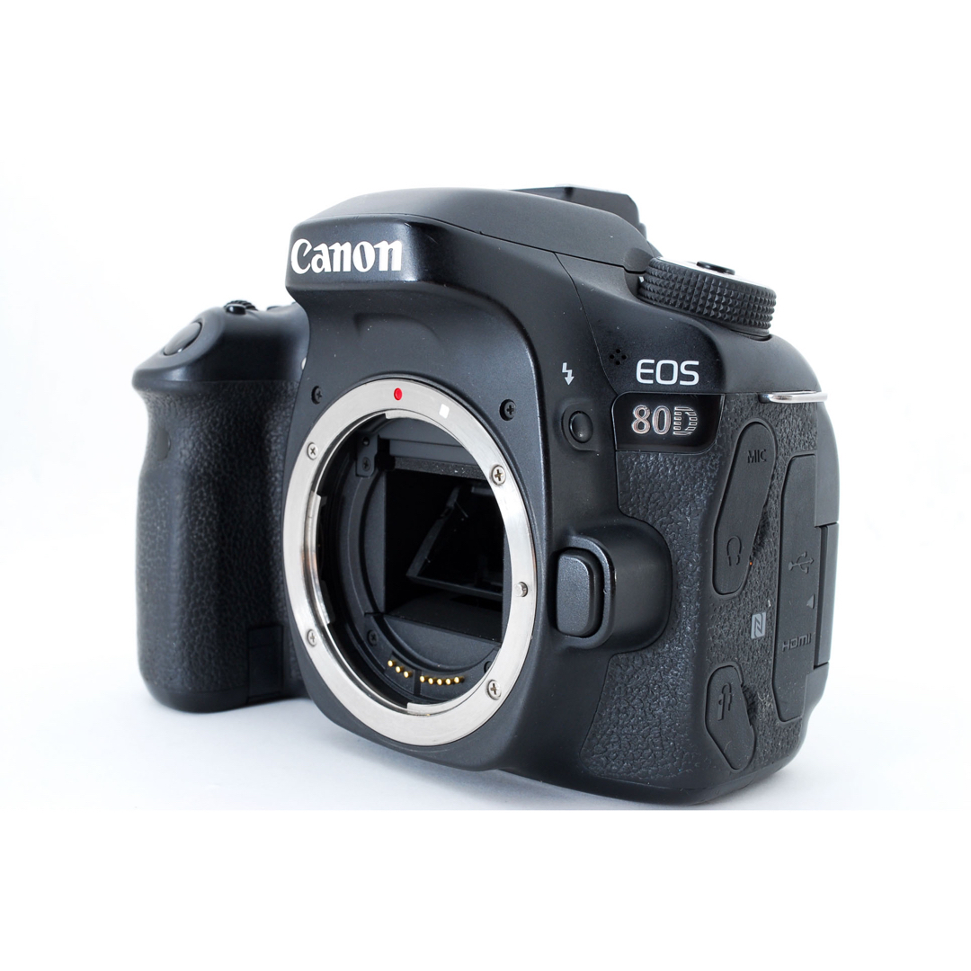 Canon(キヤノン)のキャノン Canon EOS 80D標準&望遠&単焦点トリプルレンズセット スマホ/家電/カメラのカメラ(デジタル一眼)の商品写真