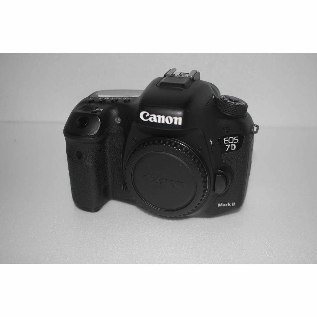 ⭐︎極上品⭐︎キャノン Canon EOS 7D Mark II レンズセット ⭐︎極上品⭐︎キャノン Canon EOS 7D Mark II レンズセット