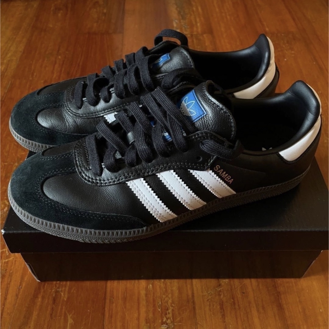 adidas samba 黒スニーカー