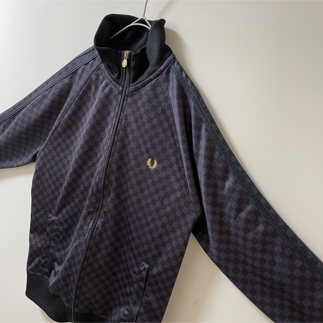 FRED PERRY - 美品フレッドペリー古着トラックジャケット刺繍 FRED PERRY - 美品フレッドペリー古着トラックジャケット刺繍