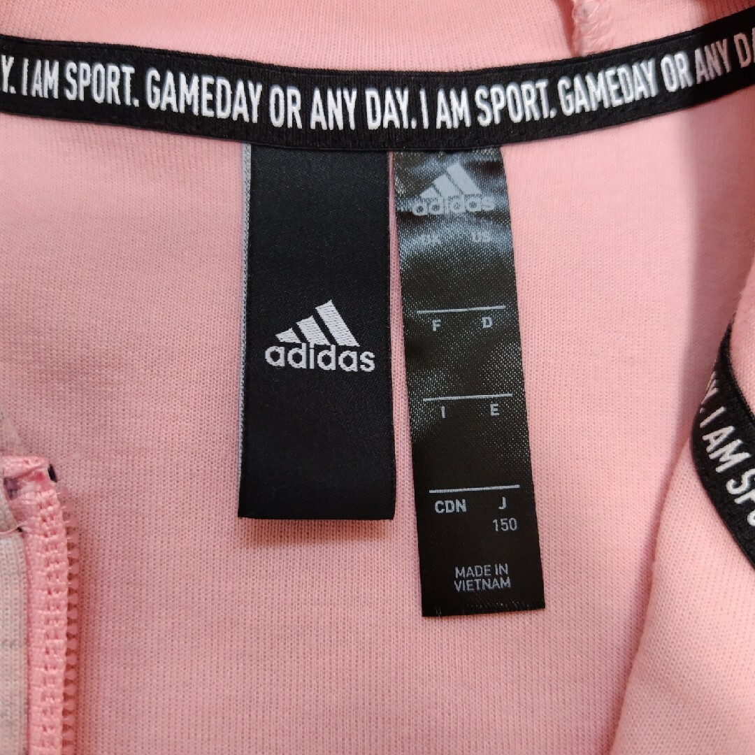 adidas(アディダス)のアディダス　adidas　パーカー　上着　150センチ　美品 キッズ/ベビー/マタニティのキッズ服女の子用(90cm~)(ジャケット/上着)の商品写真