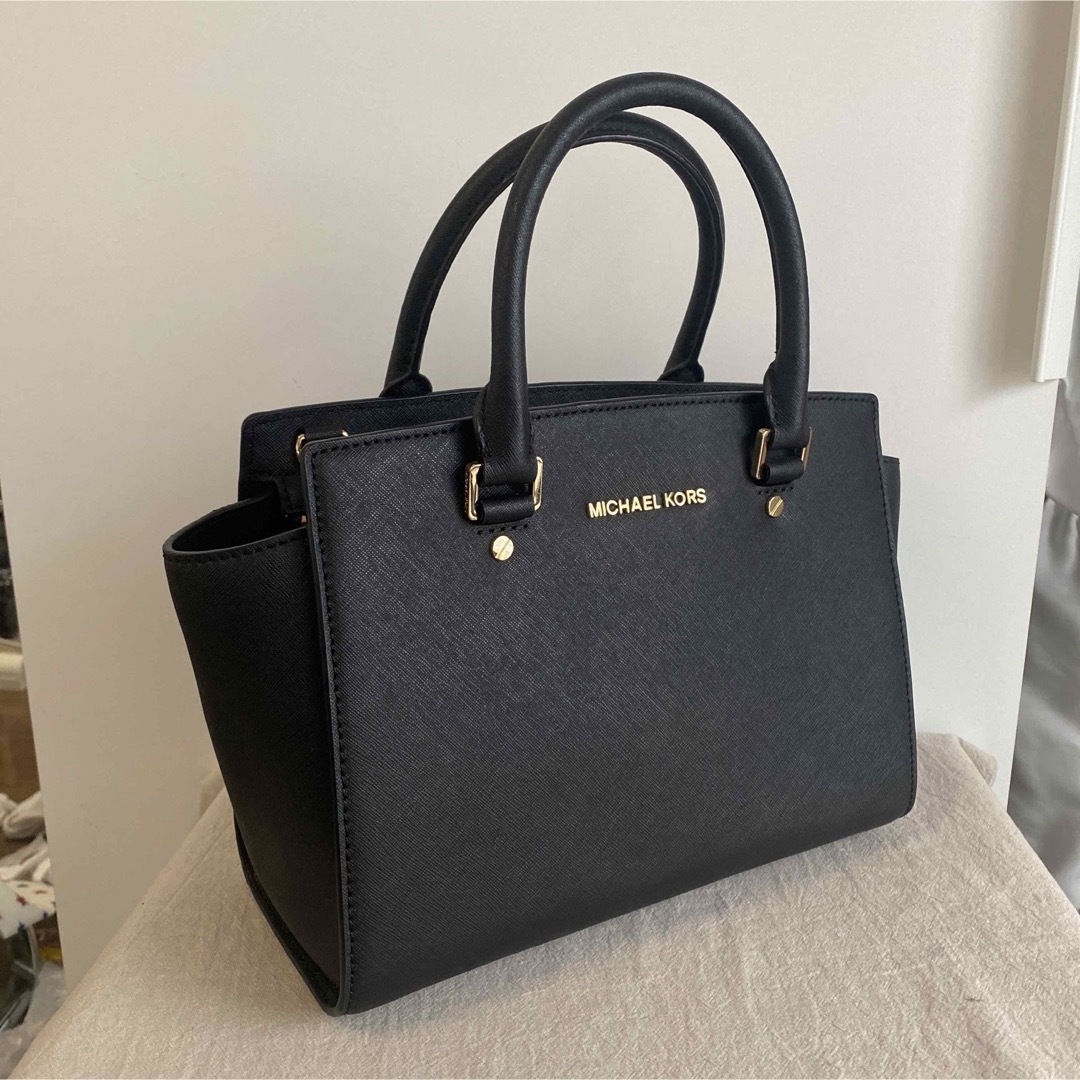 【新品】正規品 値下げ‼️ MICHAEL KORS ショルダーバッグ