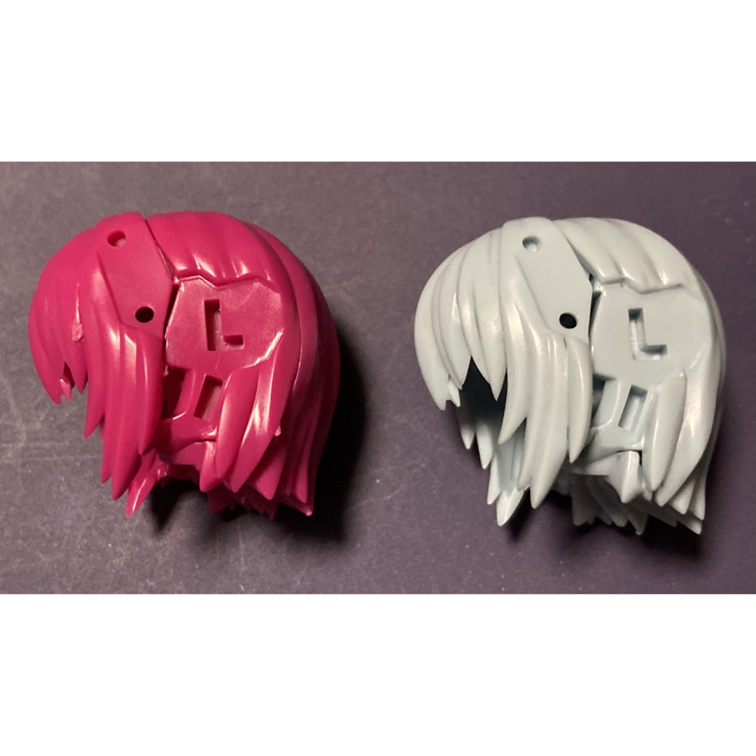 フレズヴェルク 髪パーツ　水色　ワインピンク エンタメ/ホビーのおもちゃ/ぬいぐるみ(プラモデル)の商品写真