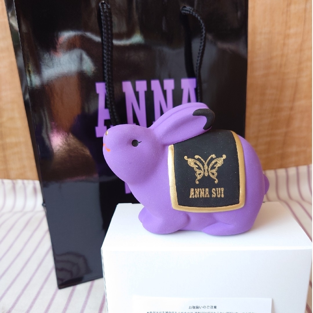 ANNA SUI(アナスイ)のANNA SUI 【未使用】ノベルティ 干支 うさぎ 陶器 置物 兎 卯 ウサギ インテリア/住まい/日用品のインテリア小物(置物)の商品写真