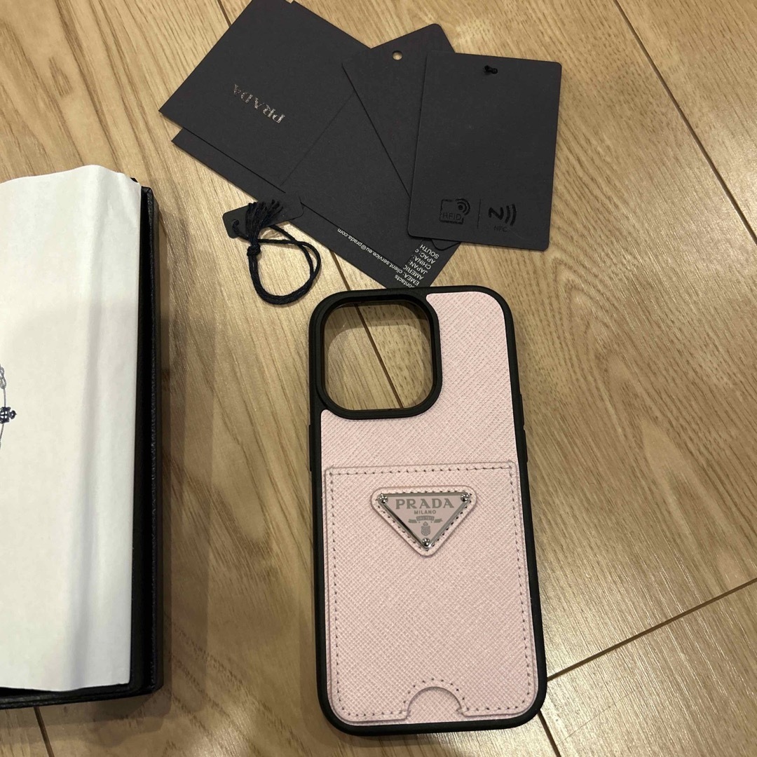 PRADA(プラダ)の新品未使用　PRADA iPhone14pro ケース スマホ/家電/カメラのスマホアクセサリー(iPhoneケース)の商品写真