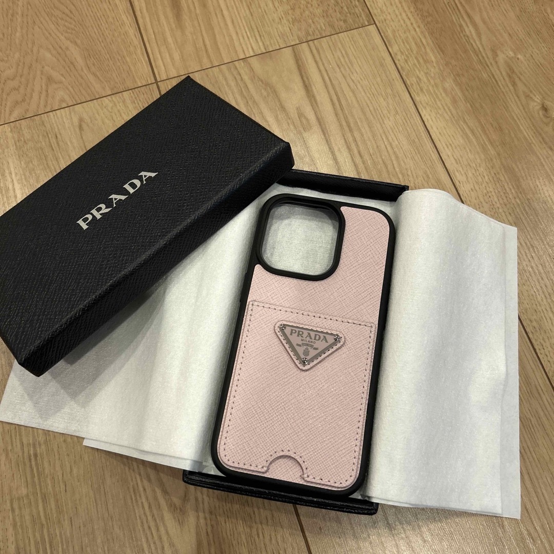 PRADA(プラダ)の新品未使用　PRADA iPhone14pro ケース スマホ/家電/カメラのスマホアクセサリー(iPhoneケース)の商品写真