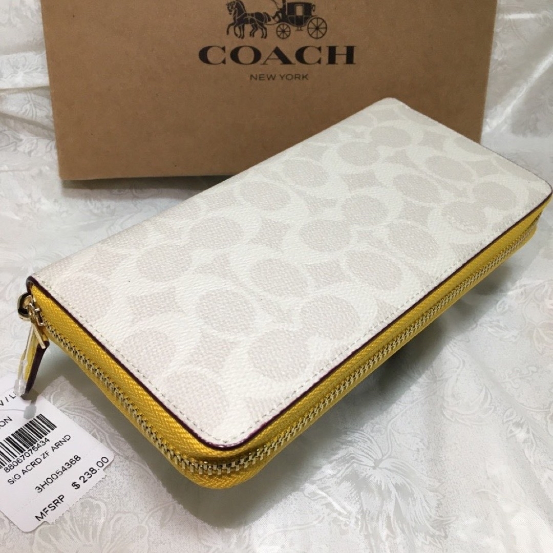 COACH(コーチ)の贈り物にも☆コーチ 金運 おしゃれイエローエッジ 長財布 レディースのファッション小物(財布)の商品写真