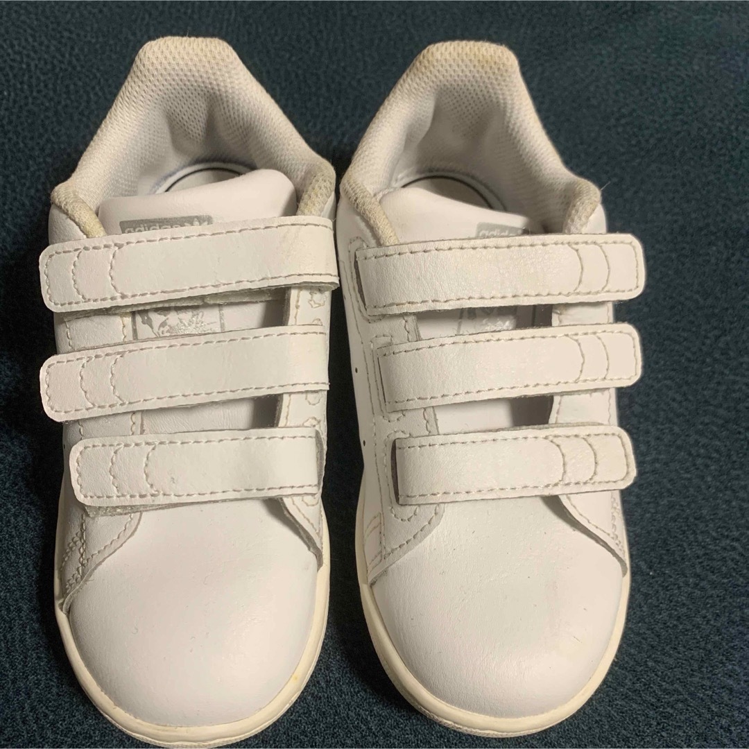 adidas(アディダス)のadidas スタンスミス　 キッズ/ベビー/マタニティのキッズ靴/シューズ(15cm~)(スニーカー)の商品写真