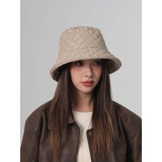 ザラ(ZARA)のキルティング バケットハット ハット バケハ 旅行 防寒 帽子 ベージュ(ハット)