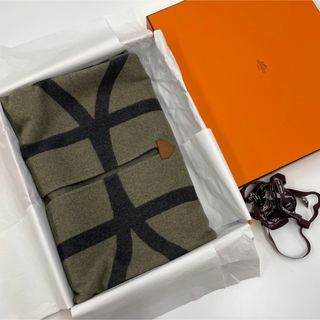 エルメス(Hermes)のエルメス2023  S/Sポンチョ　ダブルフェイス　”ヴォルティージュ”カシミア(ポンチョ)