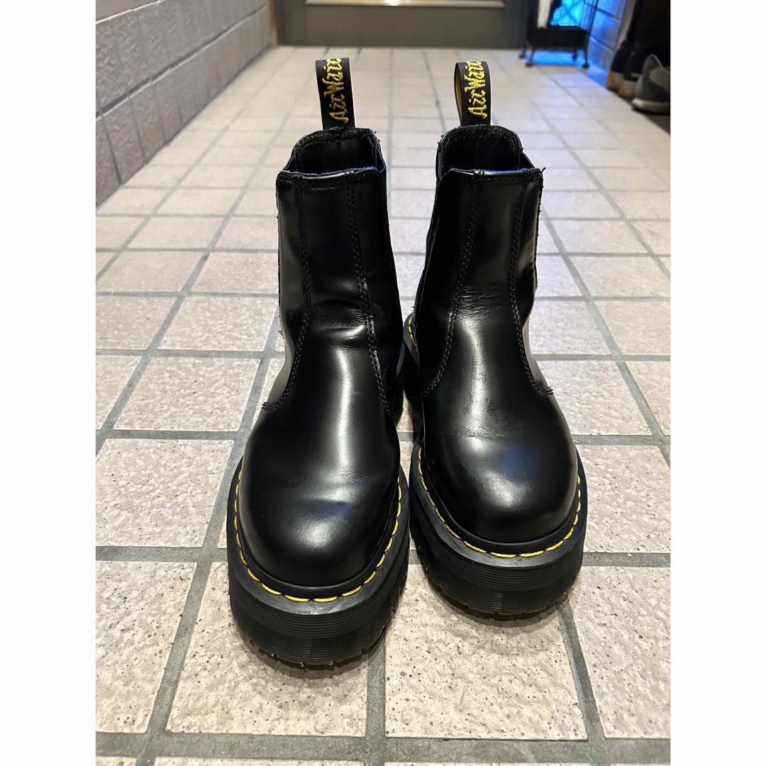 Dr.Martens(ドクターマーチン)の《中古》Dr.martens チェルシーブーツ 厚底 レディースの靴/シューズ(ブーツ)の商品写真