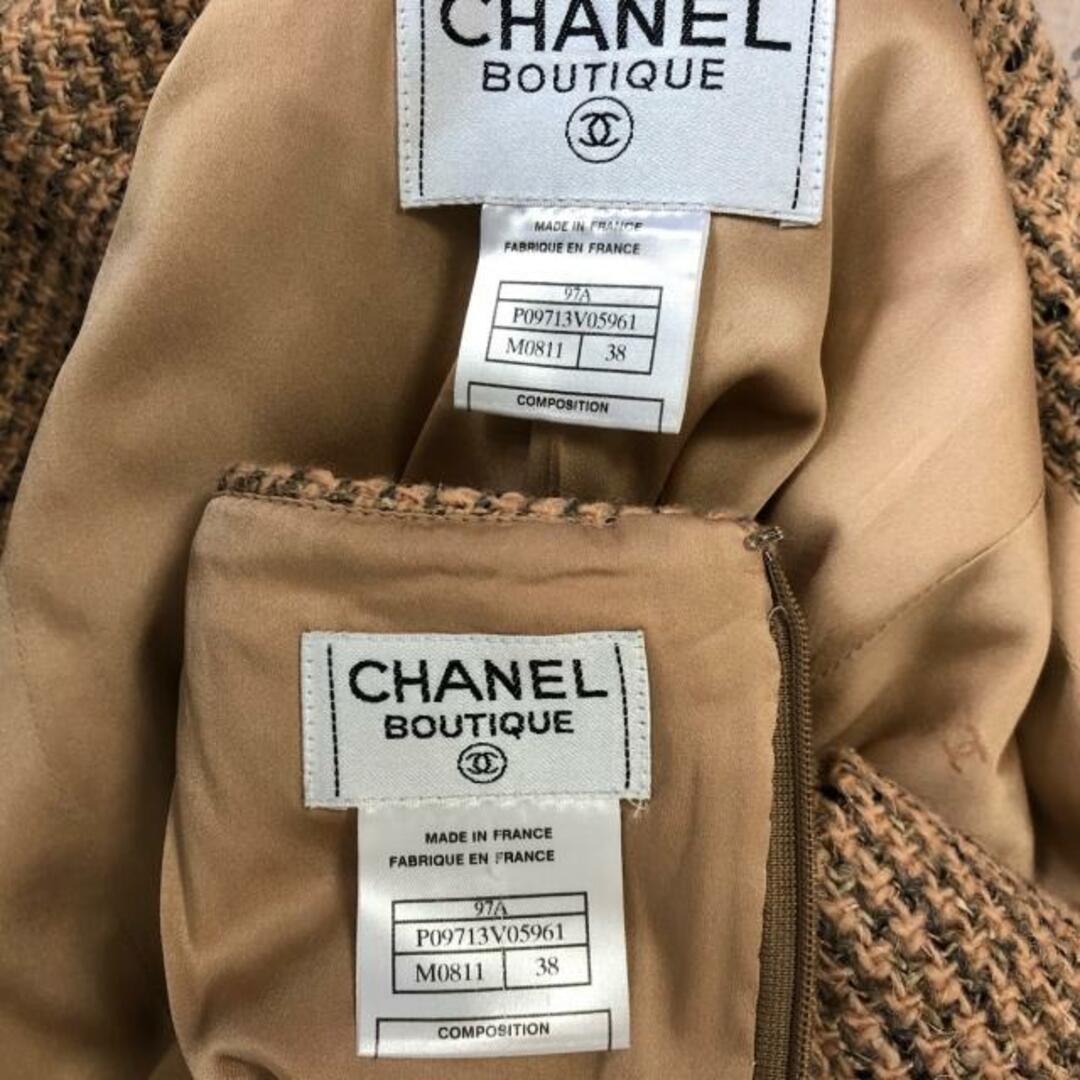 CHANEL(シャネル)のシャネル スカートスーツ レディース - レディースのフォーマル/ドレス(スーツ)の商品写真