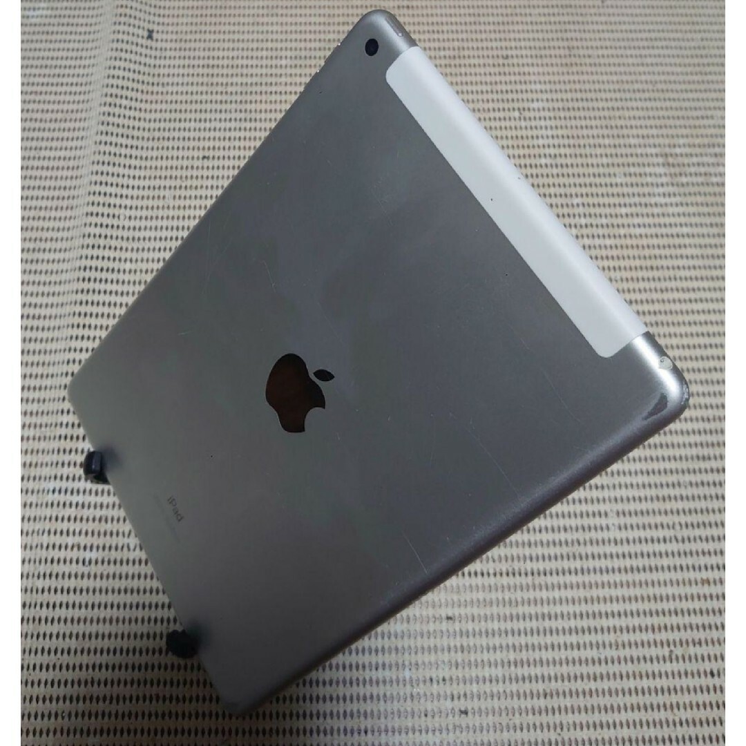 完動品SIMフリー液晶無傷iPad第7世代(A2198)本体32GBグレイ送料込 - PC 完動品SIMフリー液晶無傷iPad第7世代(A2198)本体32GBグレイ送料込 - PC