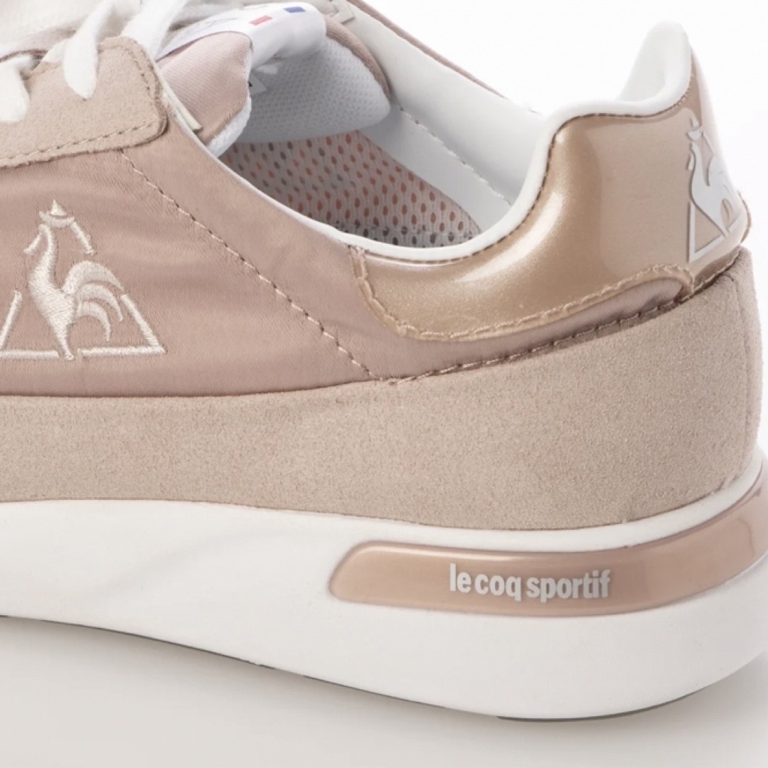 le coq sportif(ルコックスポルティフ)の新品✨タグ付き♪未使用　ルコックスポルティフ　スニーカー　25センチ　送料込み レディースの靴/シューズ(スニーカー)の商品写真