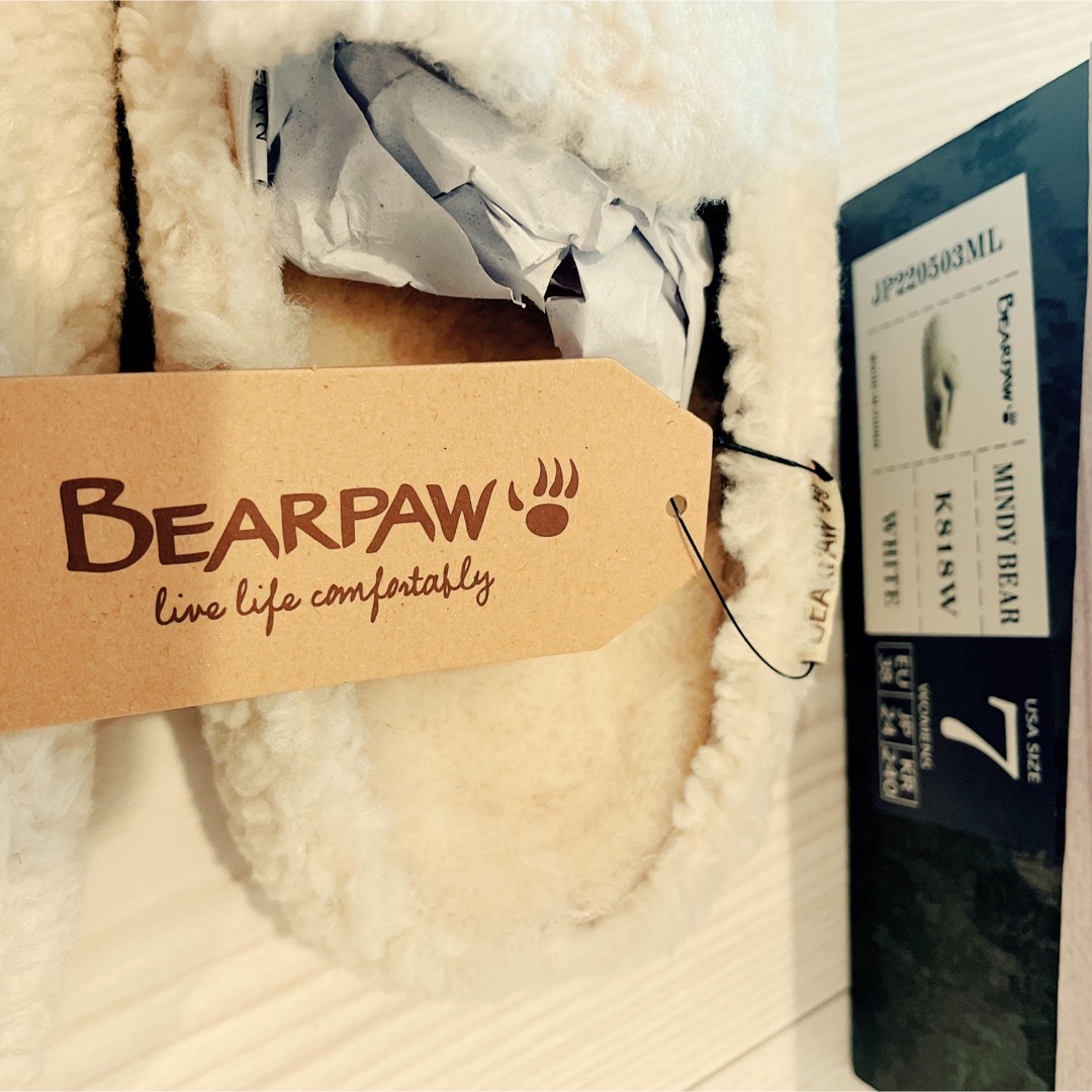 BEARPAW(ベアパウ)のBEARPAW ベアパウ　新品未使用 レディースの靴/シューズ(スリッポン/モカシン)の商品写真