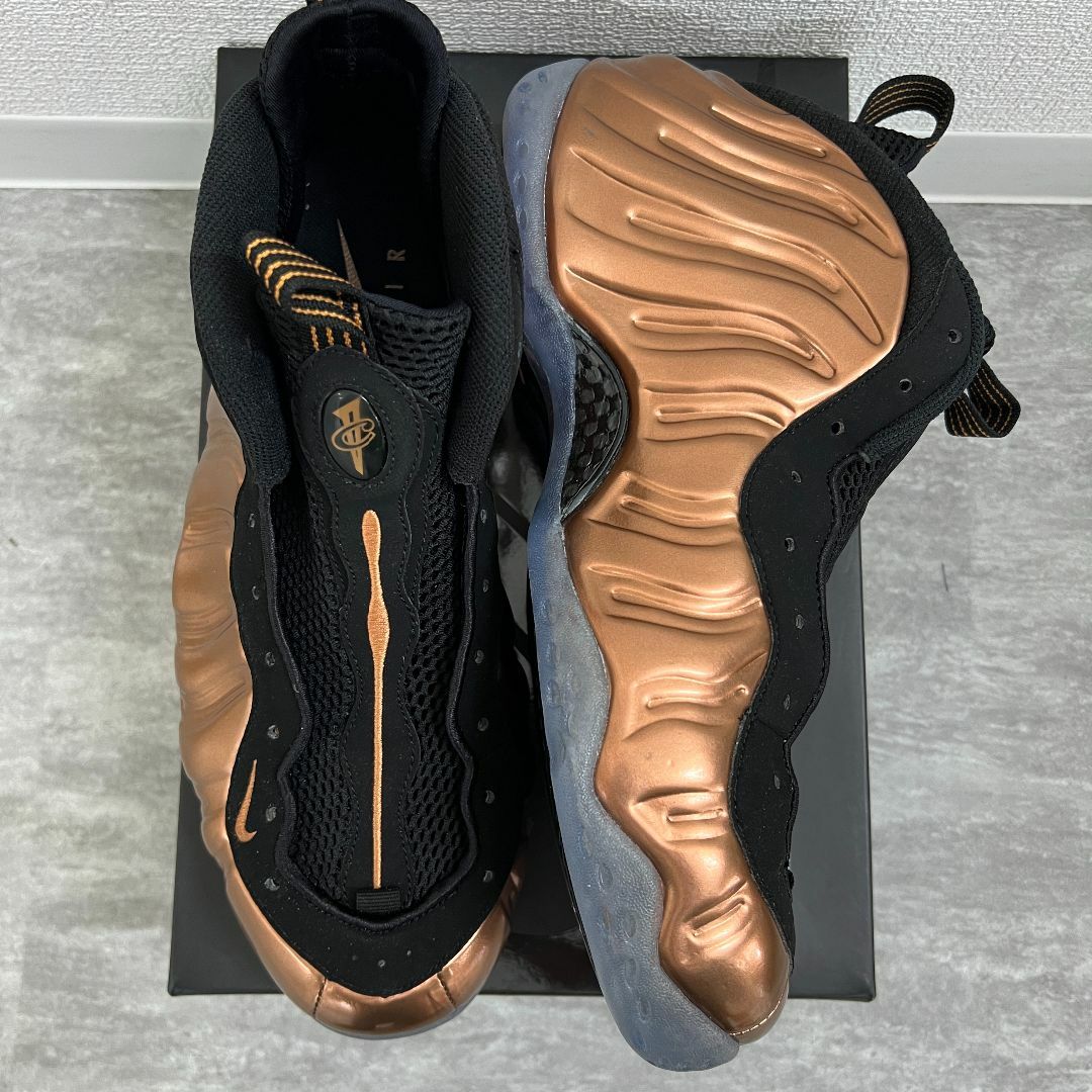 NIKE(ナイキ)の難】NIKE AIR FOAMPOSITE ONE ゴールド 29.0 メンズの靴/シューズ(スニーカー)の商品写真