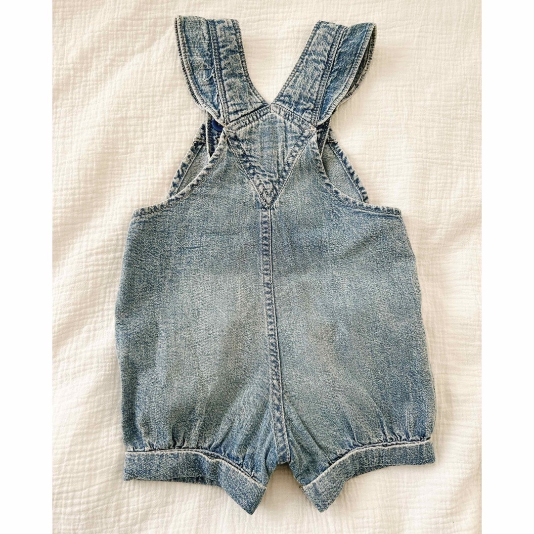 babyGAP(ベビーギャップ)の【新品】GAP デニムサロペット　ベビー キッズ/ベビー/マタニティのベビー服(~85cm)(ロンパース)の商品写真