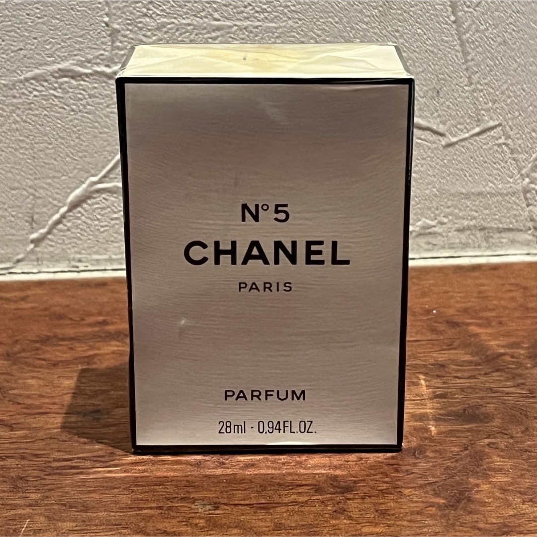 CHANEL(シャネル)のCHANEL シャネル　No.5 パルファム　28ml 未開封品 レディースのレディース その他(その他)の商品写真