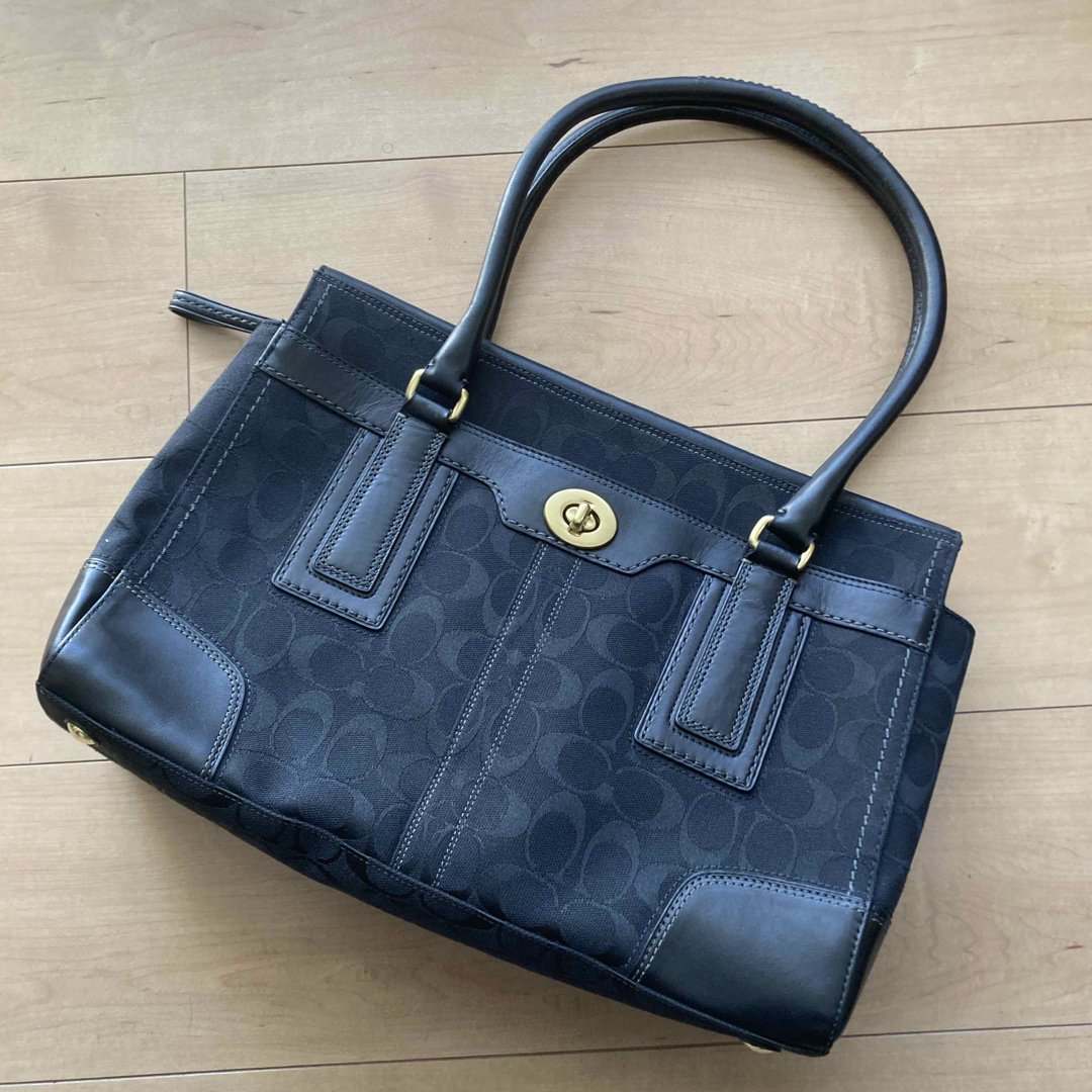 美品】COACHコーチ ハンプトンズ シグネチャー ハンドバッグ A4可能