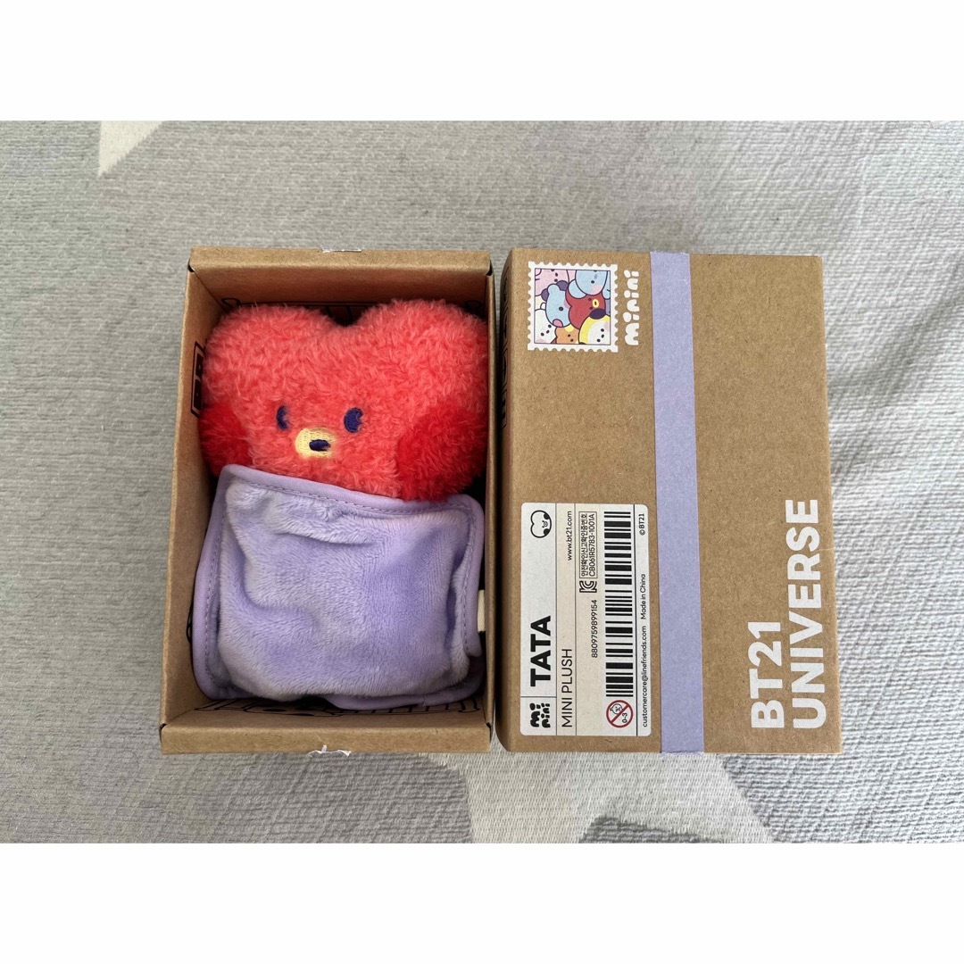 BT21(ビーティーイシビル)のBTS bt21 minini ぬいぐるみ　TATA エンタメ/ホビーのタレントグッズ(アイドルグッズ)の商品写真