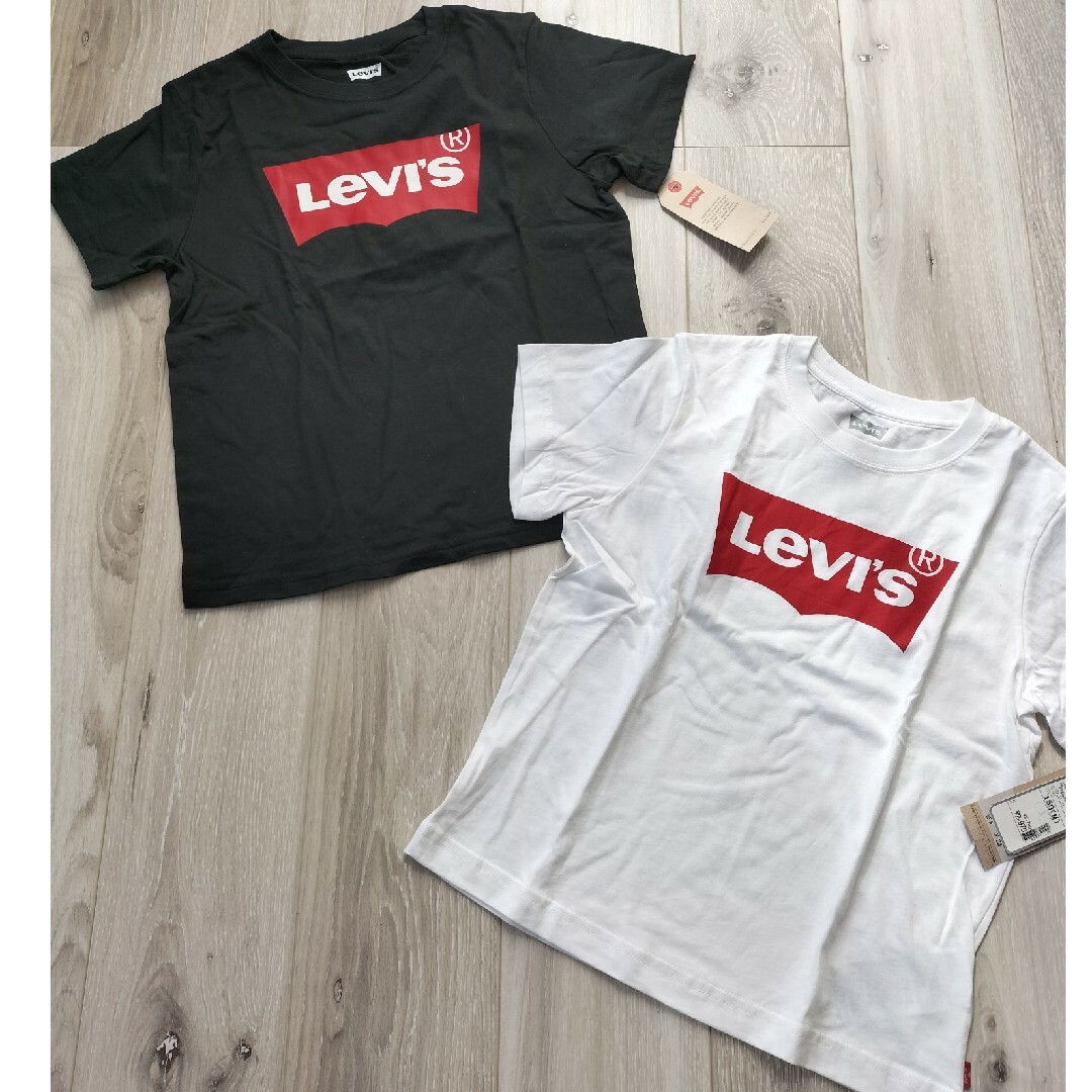 Levi's(リーバイス)のLEVI'S　半袖Ｔシャツ　２枚セット キッズ/ベビー/マタニティのキッズ服男の子用(90cm~)(Tシャツ/カットソー)の商品写真