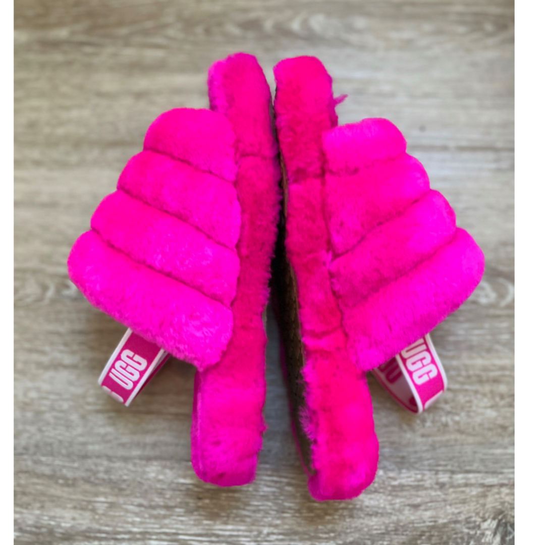 UGG(アグ)のUGG スリッパ　ファー　ピンク　米国購入　新品 レディースの靴/シューズ(サンダル)の商品写真