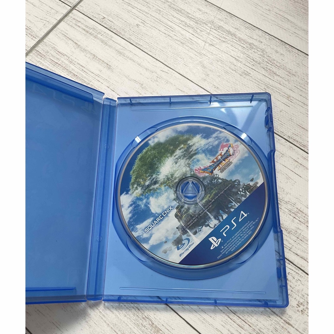 PlayStation4(プレイステーション4)のドラゴンクエストXI　過ぎ去りし時を求めて エンタメ/ホビーのゲームソフト/ゲーム機本体(家庭用ゲームソフト)の商品写真