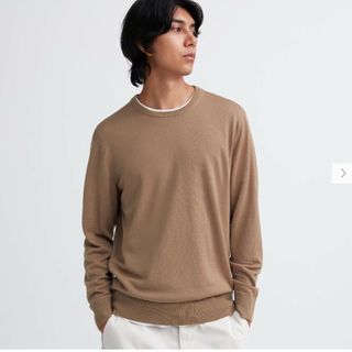 ユニクロ(UNIQLO)の【美品】 ユニクロ エクストラファインメリノクルーネックセーター 茶 S(ニット/セーター)