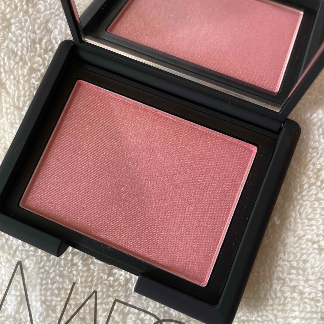 NARS(ナーズ)のNARS  ブラッシュ　4013N  ピーチピンク&ゴールデンシマー コスメ/美容のベースメイク/化粧品(チーク)の商品写真