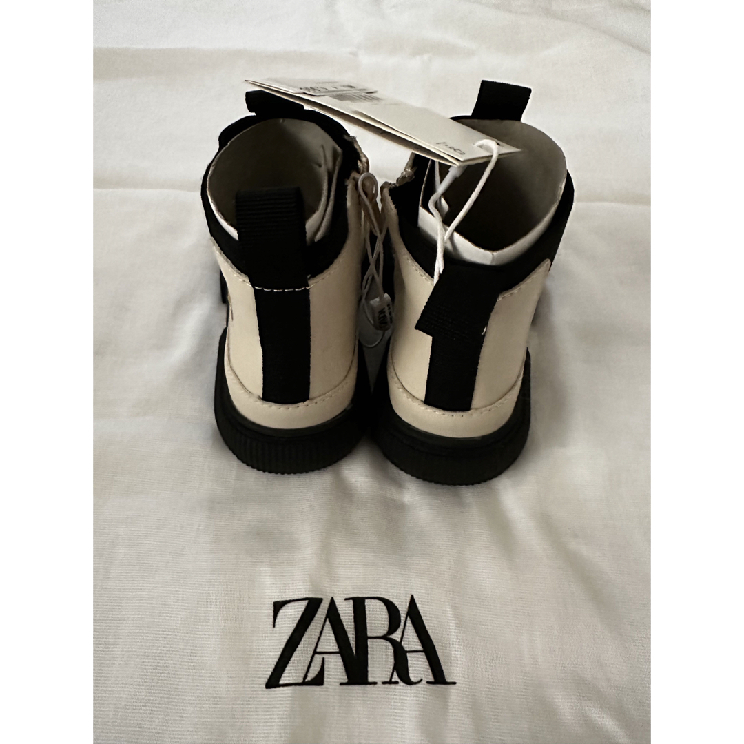 ZARA KIDS(ザラキッズ)のzara 24 キッズ/ベビー/マタニティのキッズ靴/シューズ(15cm~)(ブーツ)の商品写真