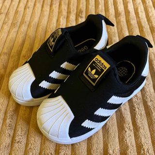 アディダス(adidas)のadidas  スニーカー　13センチ(スニーカー)