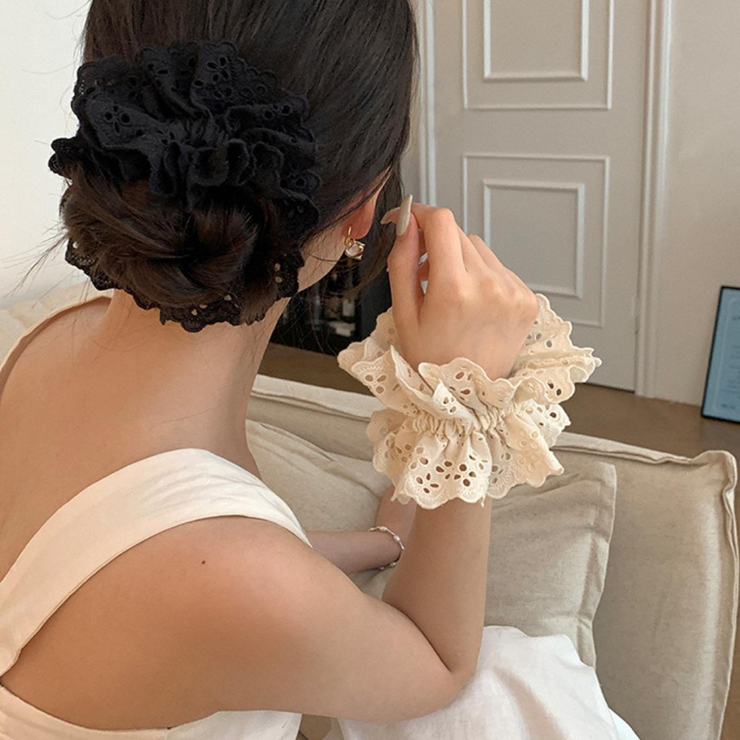 ビッグシュシュ ヘアゴム レースシュシュ フラワー ボリューム  おしゃれ可愛い レディースのヘアアクセサリー(ヘアゴム/シュシュ)の商品写真