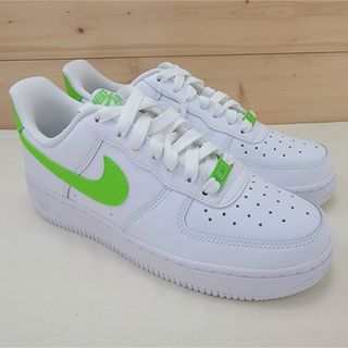 ナイキ(NIKE)のナイキ エア フォース 1 '07 ホワイト/アクショングリーン  23㎝(スニーカー)