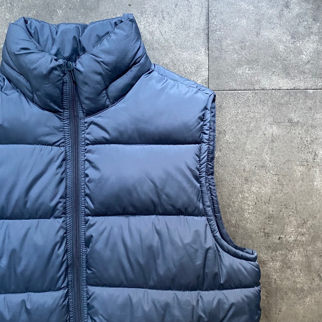 GAP - GAP ギャップ ダウンベスト M ブルーグレーの通販 by GAP - GAP ギャップ ダウンベスト M ブルーグレーの通販 by