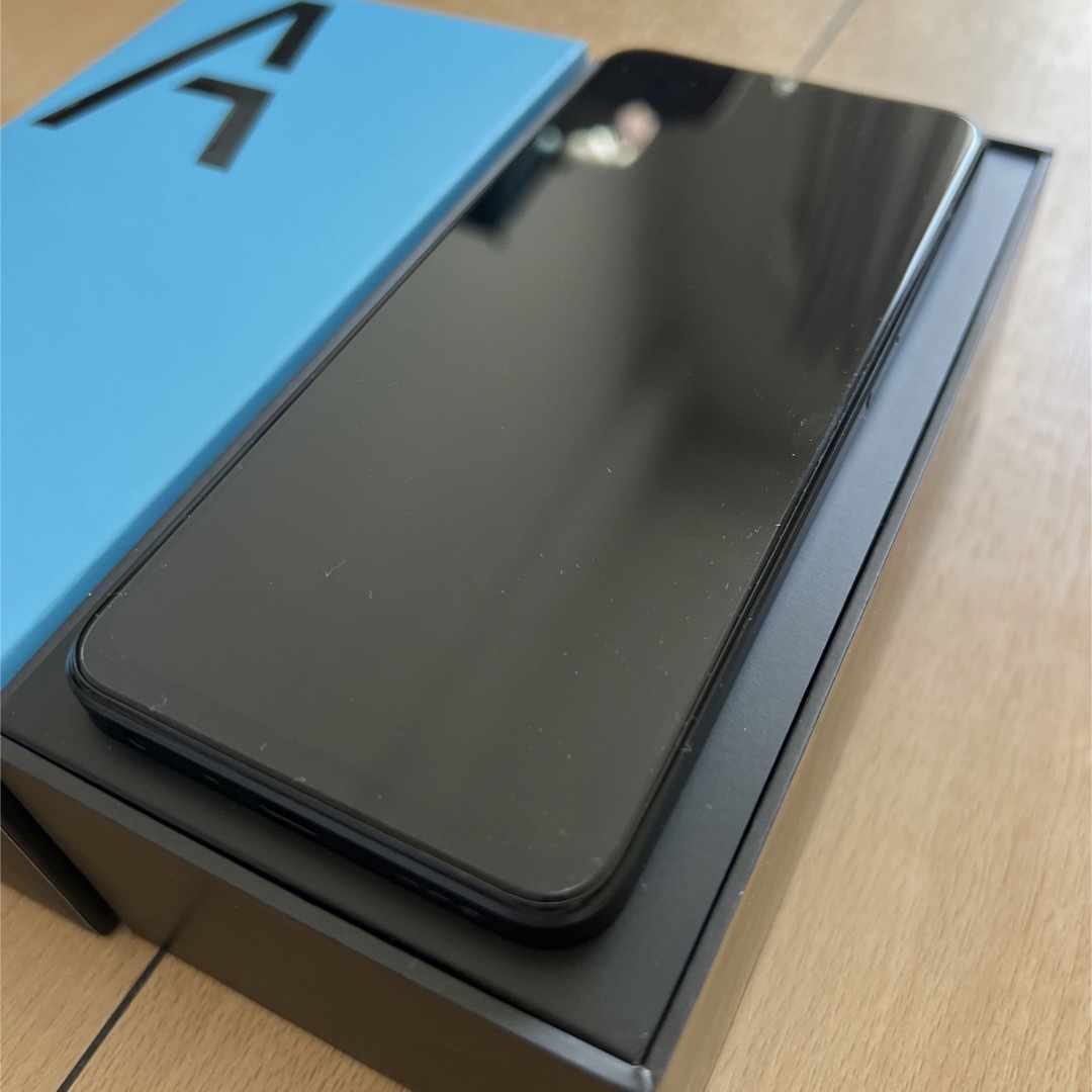 OPPO(オッポ)のOPPO A77 ブラック SIMフリー 超美品 スマホ/家電/カメラのスマートフォン/携帯電話(スマートフォン本体)の商品写真