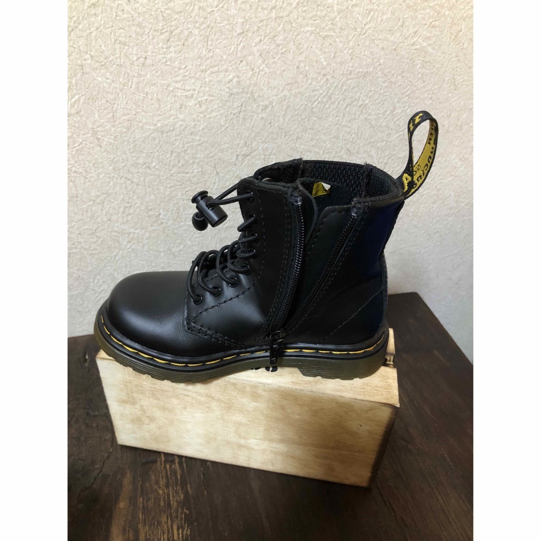 Dr.Martens(ドクターマーチン)のドクターマーチン  キッズブーツ キッズ/ベビー/マタニティのベビー靴/シューズ(~14cm)(ブーツ)の商品写真