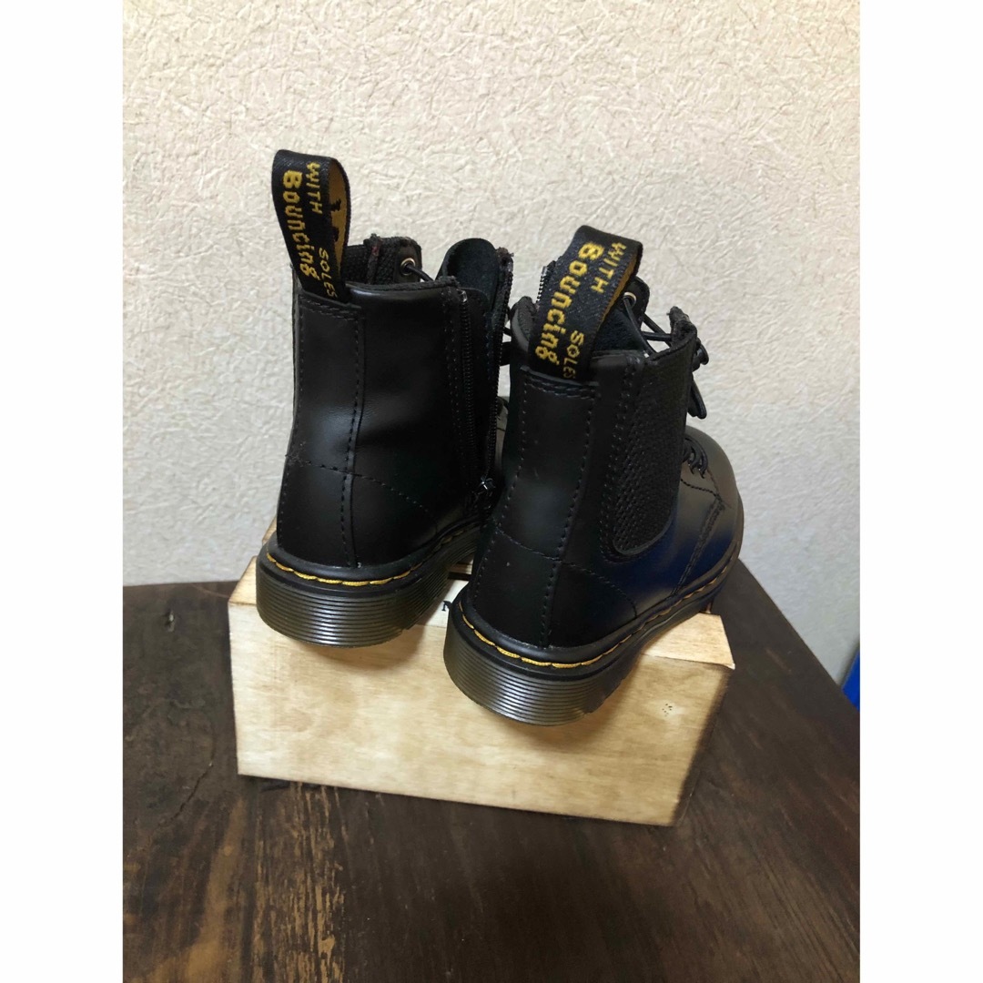 Dr.Martens(ドクターマーチン)のドクターマーチン  キッズブーツ キッズ/ベビー/マタニティのベビー靴/シューズ(~14cm)(ブーツ)の商品写真