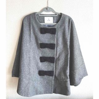 エフデ(ef-de)のef-de リボンポンチョ SM2  エフデ コート ジャケット ケープ 冬服(その他)