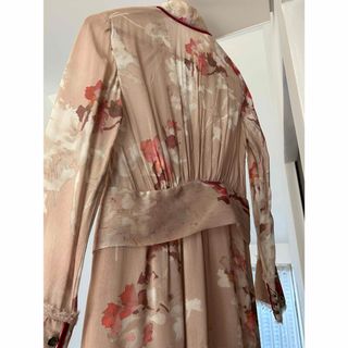 新品☆ZARA ザラ フラワープリントワンピース